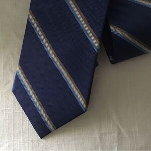 Men’s Jos. A. Bank Signature Collection 100% Silk Tie Blue/Gold Stripe NWT